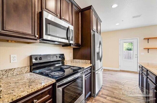 Building Photo - 3501 Mossy Oak Villas Cir