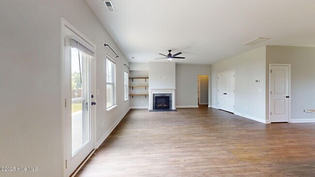 Building Photo - 604 Alston Blvd