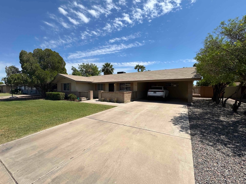 Building Photo - 1909 E La Jolla Dr