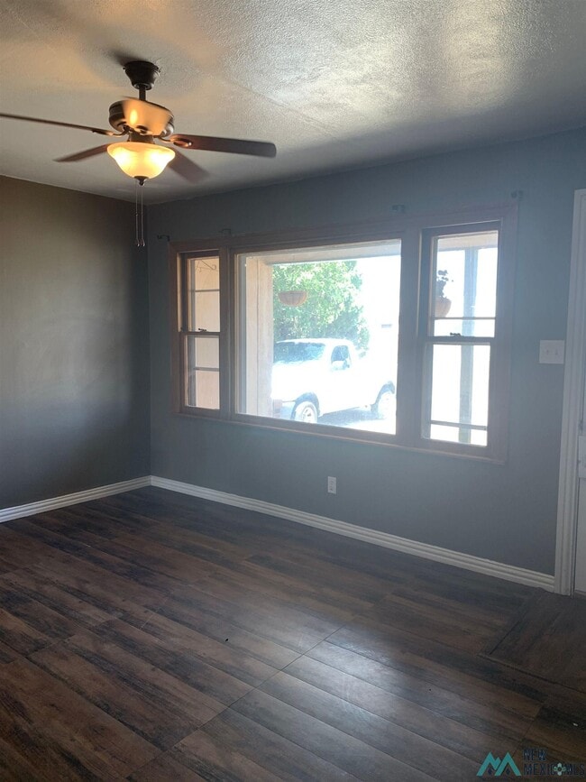 Building Photo - 142 S Indio Ave