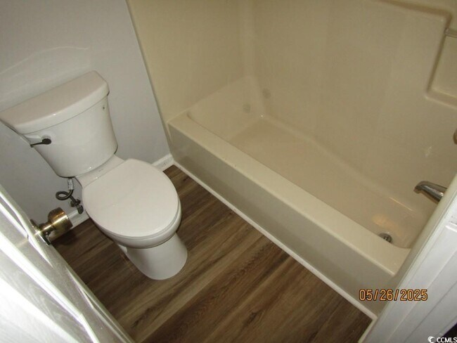 Building Photo - 4103 Pinehurst Cir