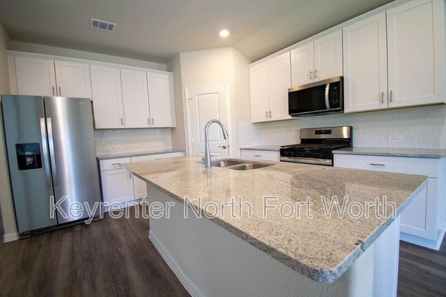 Building Photo - 2106 Dunbar Dr
