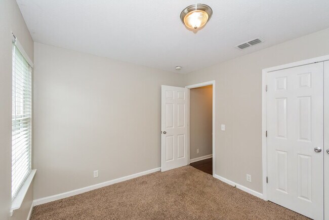 Building Photo - 3048 Ace Wintermeyer Dr