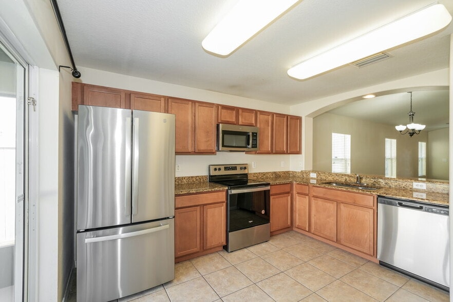 Building Photo - 15405 Quail Woods Pl