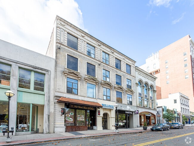Building Photo - Bulldog Apartments