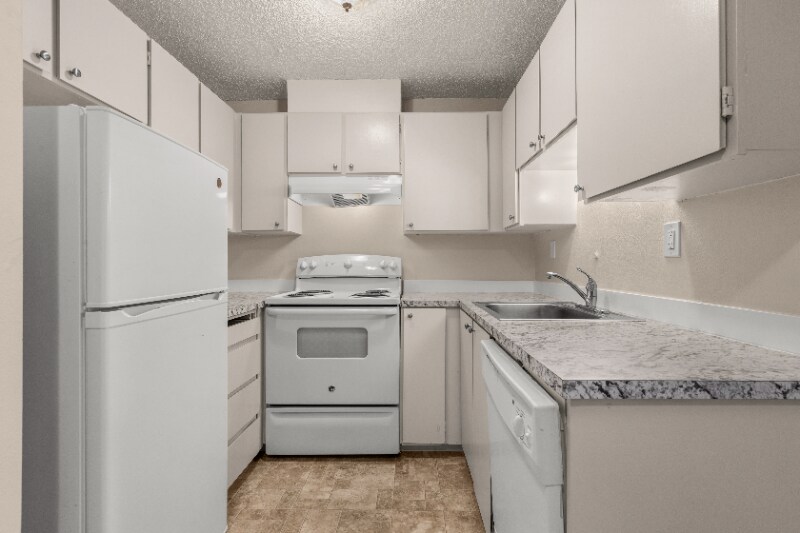 Building Photo - 11540 Pinehurst Way NE