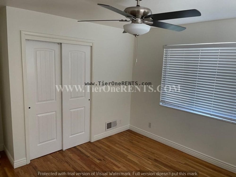 Building Photo - This property offers a NO DEPOSIT option available for qualified renters!