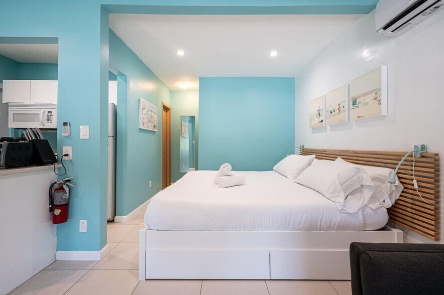 Building Photo - 334 Oregon St