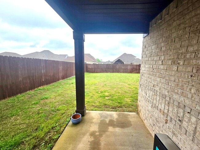 Building Photo - 110 Herman Dr