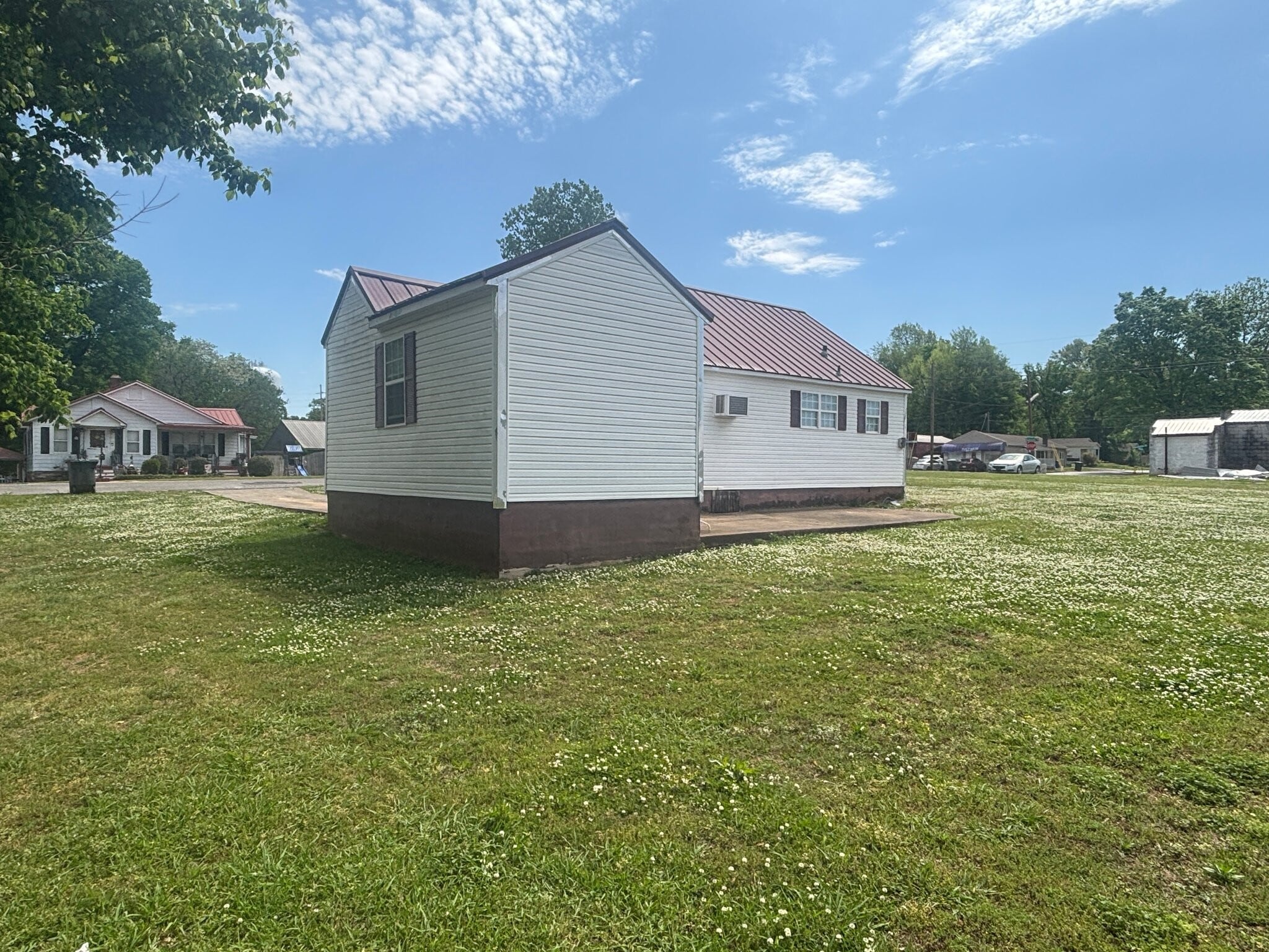 Building Photo - 115 N Richards St