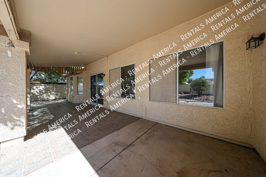 Building Photo - 7323 E Indigo St