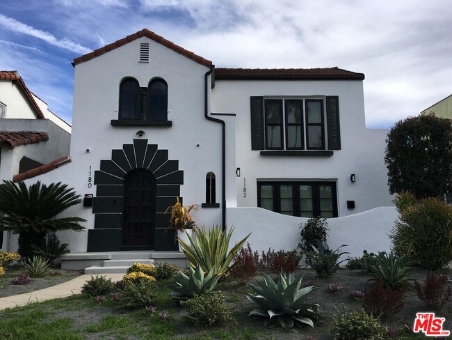 Primary Photo - 1180 S Tremaine Ave