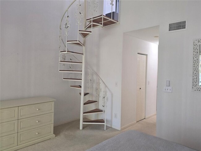 Building Photo - 320 Island Way