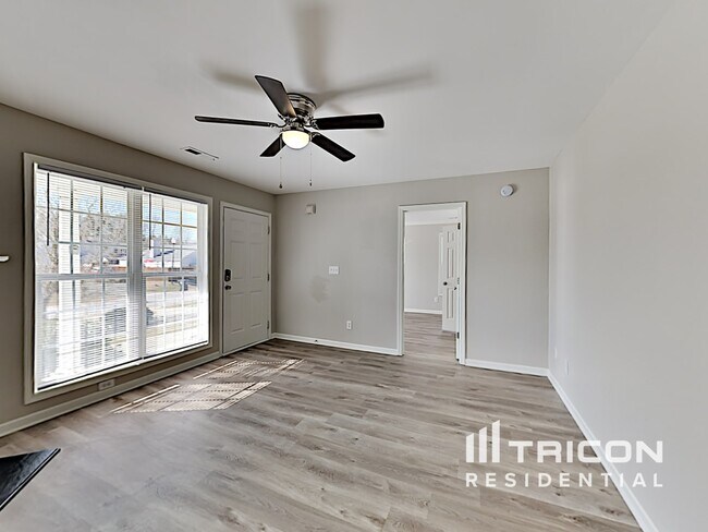Building Photo - 241 Gray Ghost St