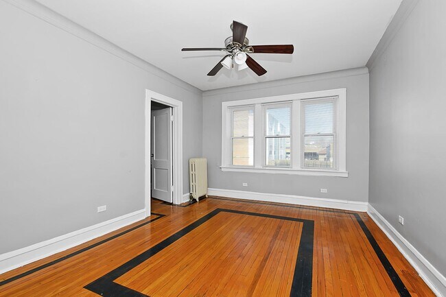 Interior Photo - 6201 S Troy St. Chicago IL