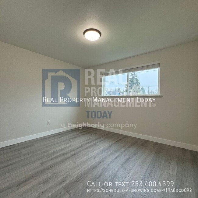 Building Photo - 1202 S 54th St