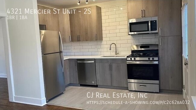 Building Photo - 4321 Mercier St