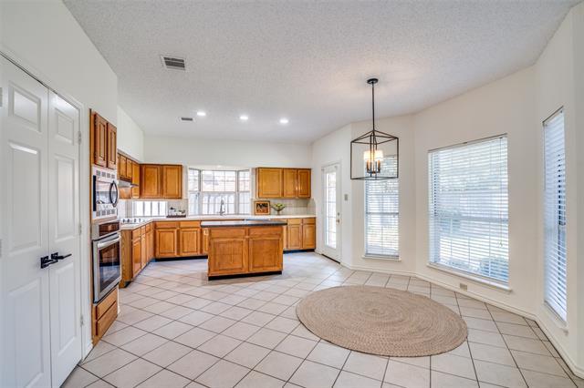 Building Photo - 3637 Longbow Ln
