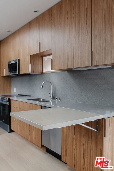 Building Photo - 340 Indiana Ave