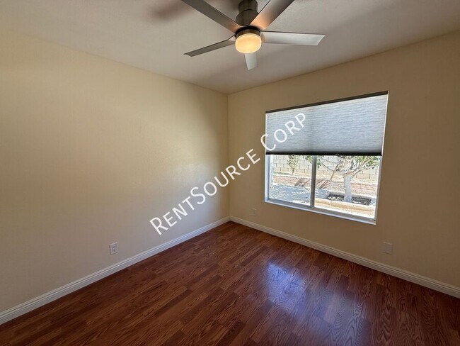 Building Photo - 2501 Summerchase Ave