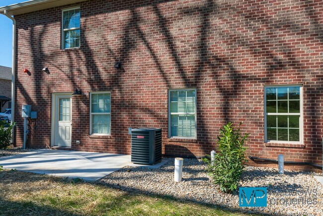 Building Photo - 149 Copper Springs Cir