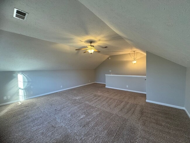 Building Photo - Beautiful Single Family Home in Clarksville