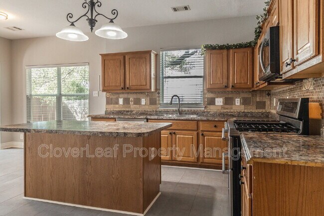 Building Photo - 106 Red Willow