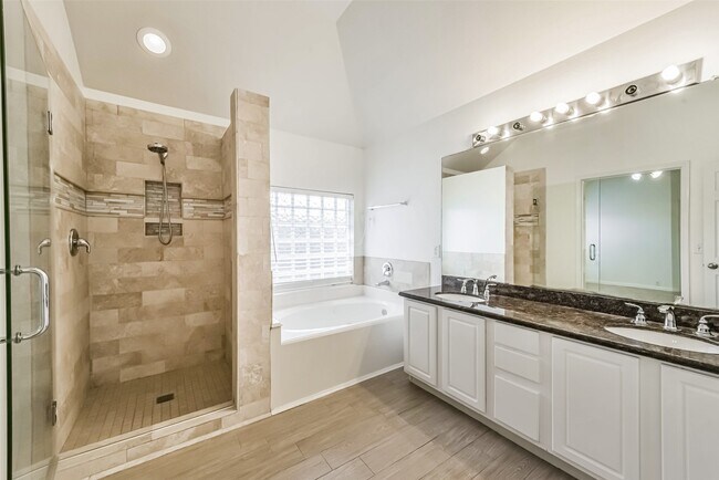 Building Photo - 2122 Louetta Spring Dr