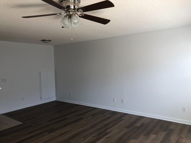 Building Photo - Foxhill Commons - Fresh Paint and New Flooring Throughout!!!