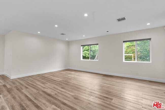 Building Photo - 18343 Calvert St
