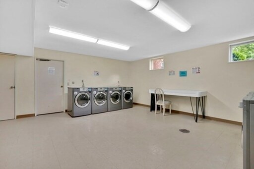 Building Photo - 272 Regency Park Dr