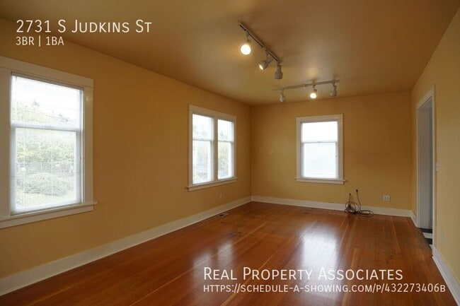 Building Photo - 2731 S Judkins St