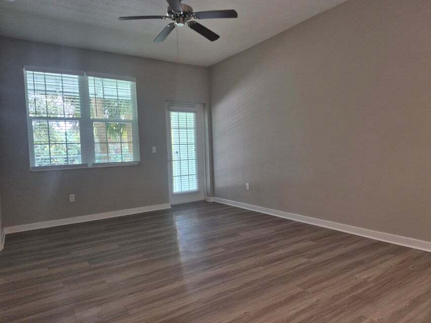 Building Photo - 3601 High Ridge Way