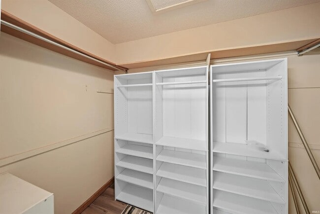 Building Photo - 8115 Calera Dr