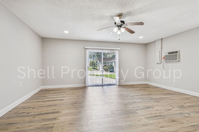 Building Photo - 16901 Melba Ln