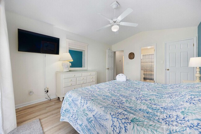 Building Photo - 111A S Yaupon Dr