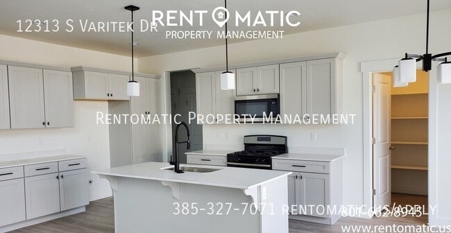 Building Photo - 12313 S Varitek Dr