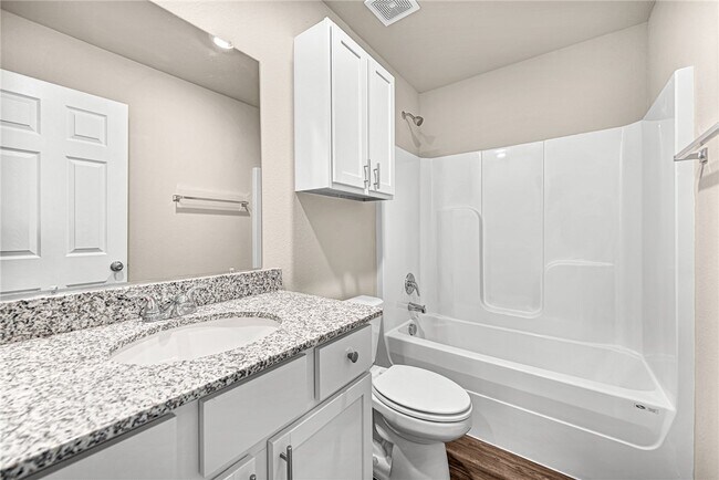 Building Photo - 990 Morningside Dr