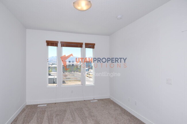 Building Photo - 11219 Clear Blue Dr