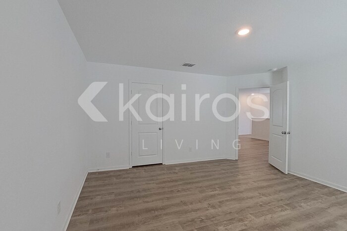 Building Photo - 962 Shady Brk