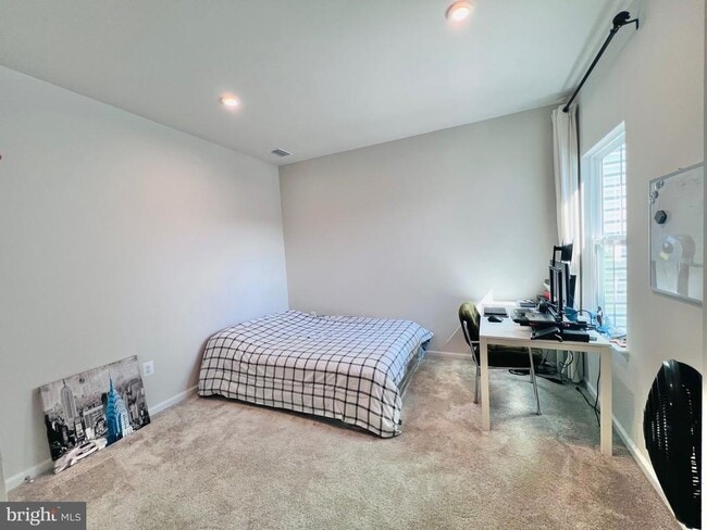 Building Photo - 9212 Edenderry Dr