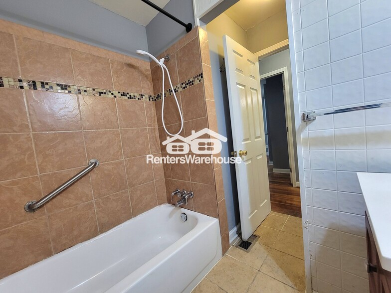 Building Photo - 3632 Clovis Ct NW