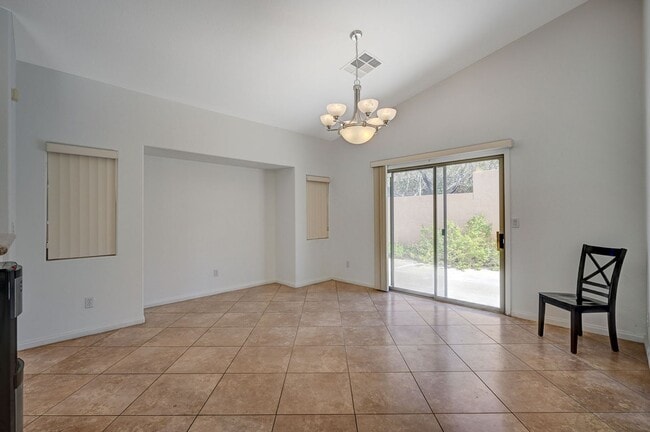 Building Photo - 121 Chatara Way