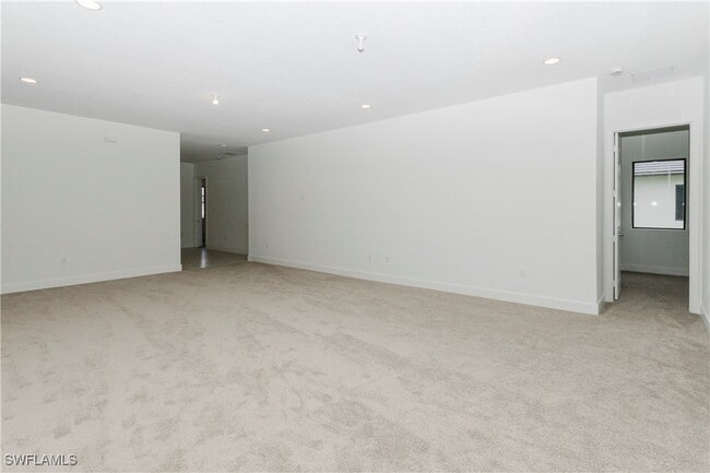 Building Photo - 5114 Panella Ave
