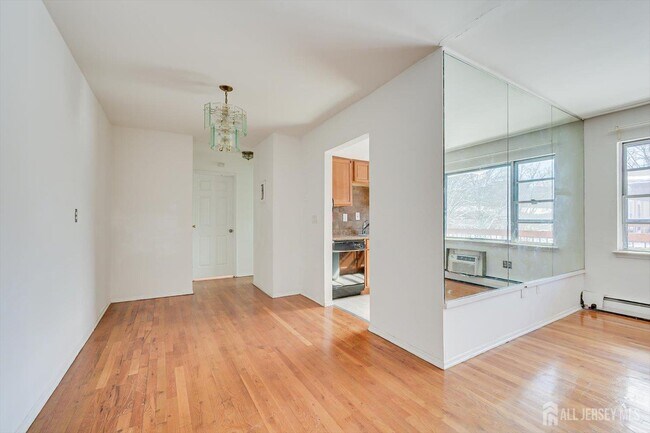 Building Photo - 55 Gill Ln