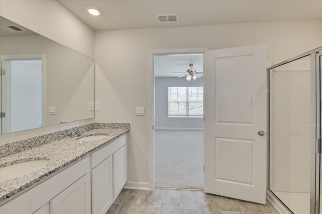 Building Photo - 801 Grovebury Ct