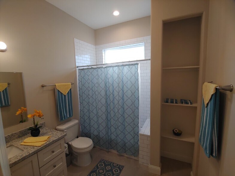 Building Photo - 4926 Weeping Willow Rd