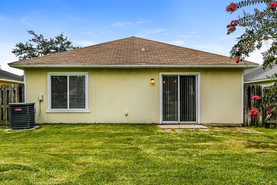 Building Photo - 957 Wynfield Cir