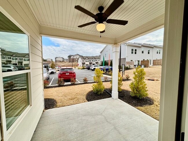 Building Photo - 401 Perth Dr