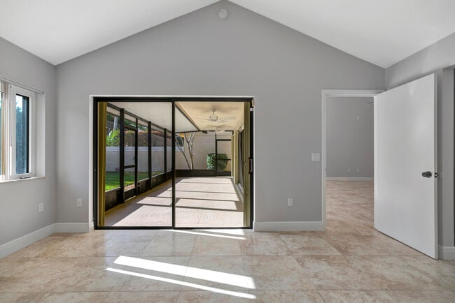 Building Photo - 143 Cape Pointe Cir